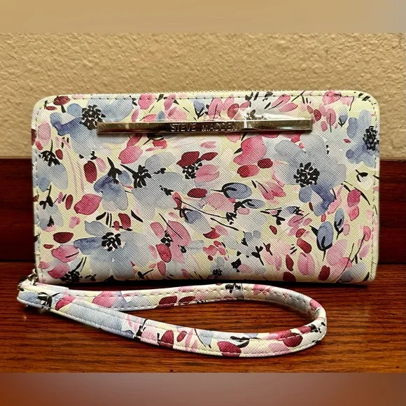 Steve Madden Floral Zip Around Wristlet Wallet - Picture 9 of 9